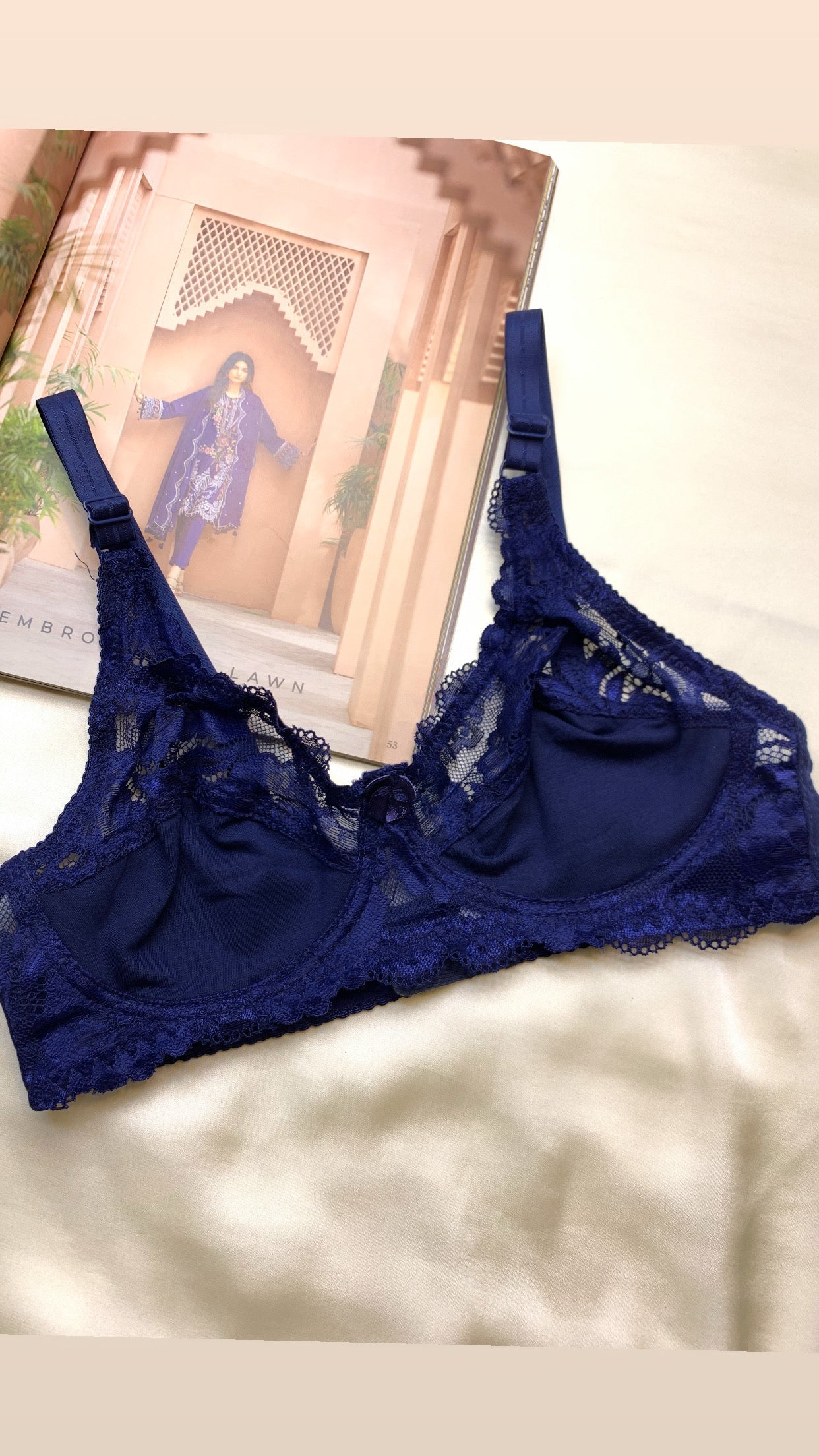 (32-42)Summer Friendly Elegant Cotton Net Elegant Bra half cup