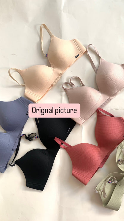 (32-38)b. Seamless one-piece ultra thin wire free bra (064)