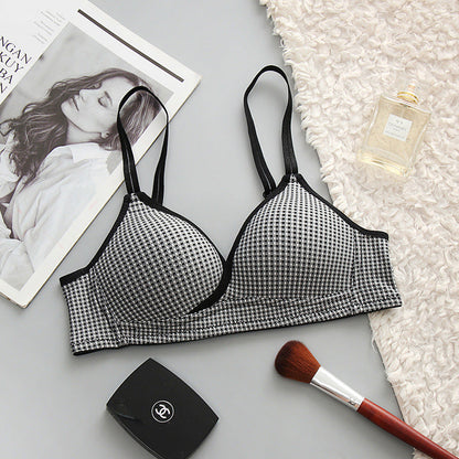 Dotted Cross Type Soft & Smooth Wireless Padded Bra