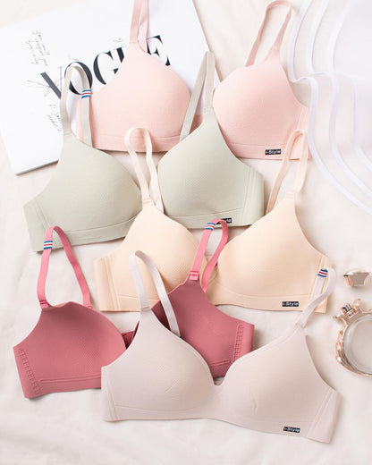 (32-38)b. Seamless one-piece ultra thin wire free bra (064)